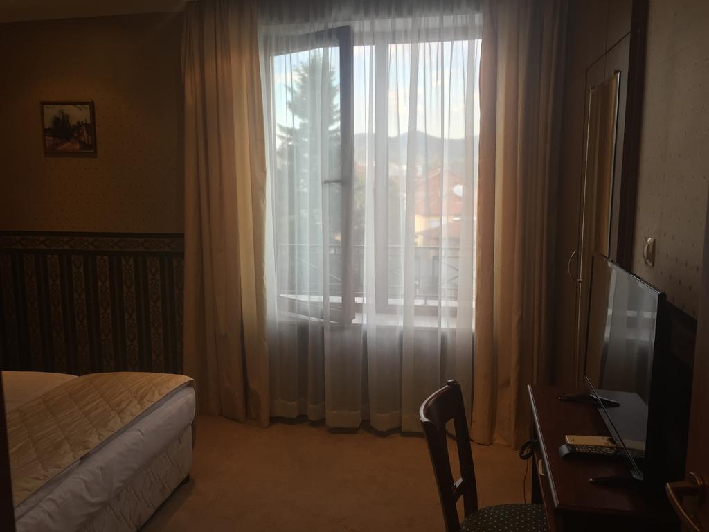 Chateau Montagne Hotel Troyan Trojan Zewnętrze zdjęcie