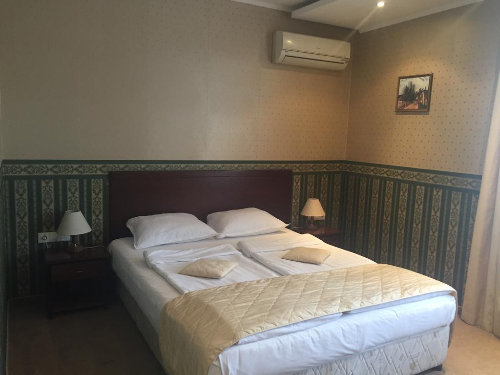 Chateau Montagne Hotel Troyan Trojan Zewnętrze zdjęcie