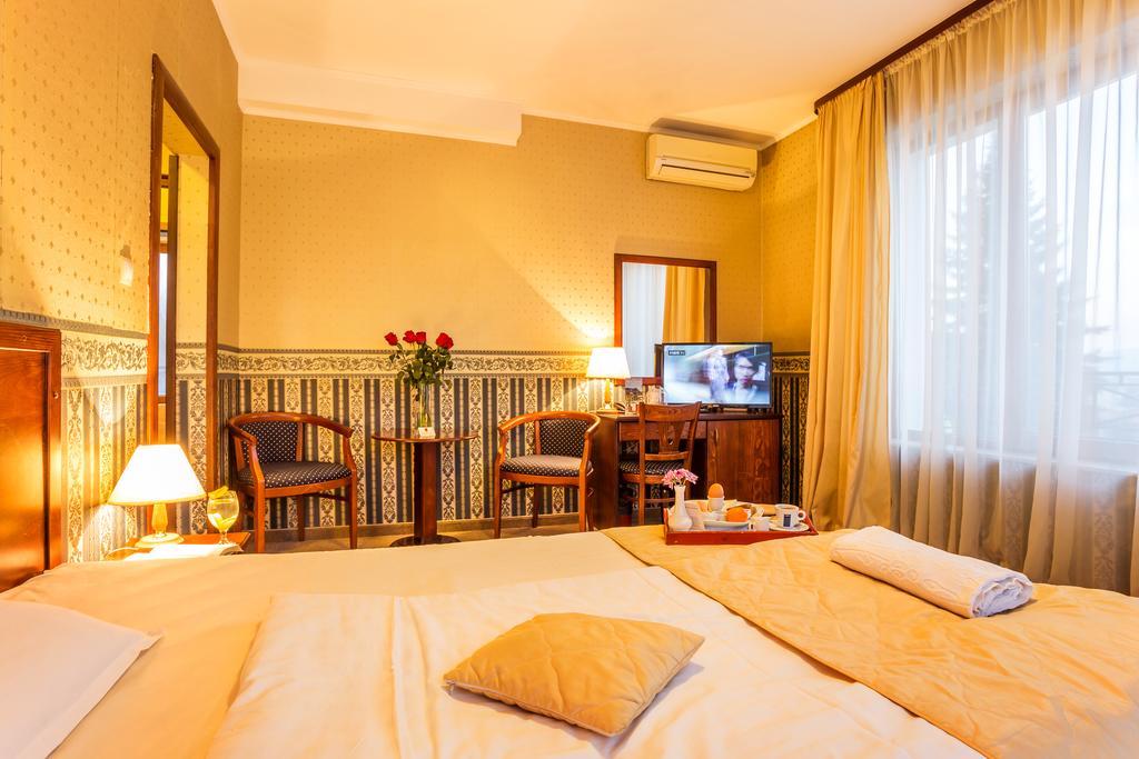 Chateau Montagne Hotel Troyan Trojan Zewnętrze zdjęcie