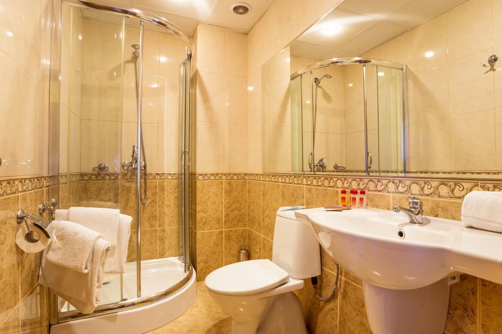 Chateau Montagne Hotel Troyan Trojan Zewnętrze zdjęcie