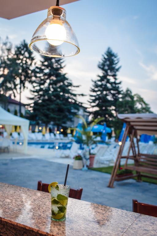Chateau Montagne Hotel Troyan Trojan Zewnętrze zdjęcie